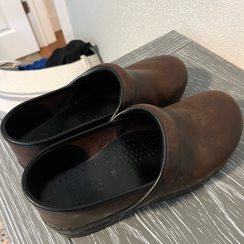 Dansko Professional clogs. Very good condition.